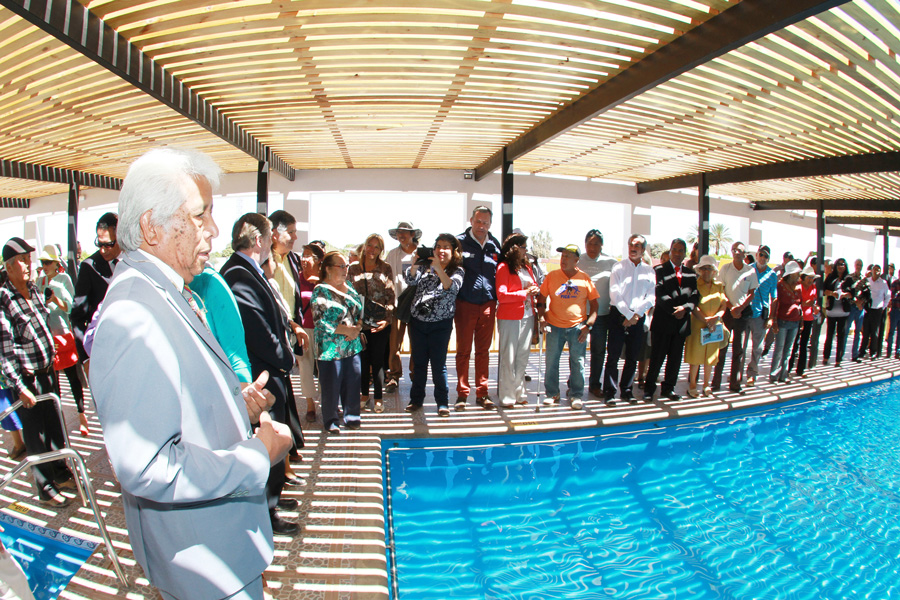 En Pica inauguraron piscina especial para la vida sana de adultos mayores