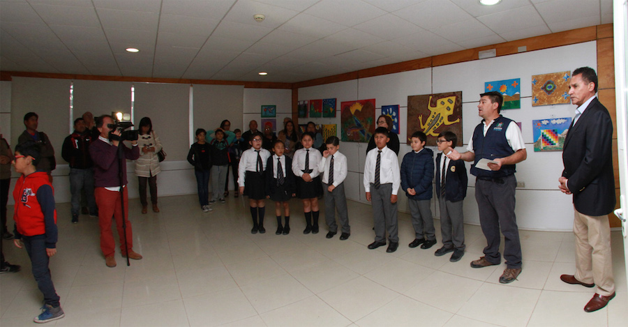 Obras de arte en base a papel de diario presentes en Pozo Almonte