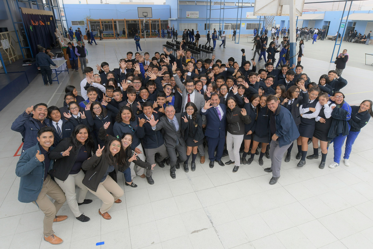 Liceo Bicentenario Juan Pablo II se posiciona como el segundo mejor liceo técnico profesional de Chile en prueba SIMCE