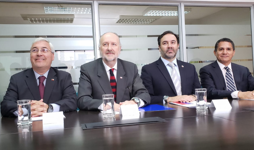 Ministerio de Minería, MOP y empresas mineras firman convenio de mejora de infraestructura afectada por invierno altiplánico