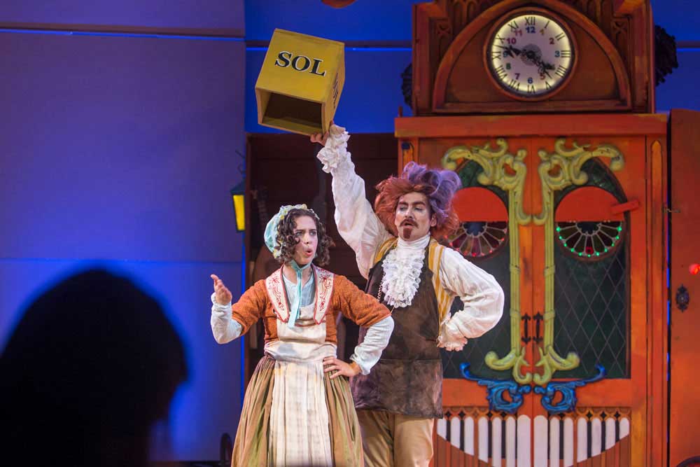 Pica y Alto Hospicio reciben funciones gratuitas del musical «Amadeus, el Luthier»