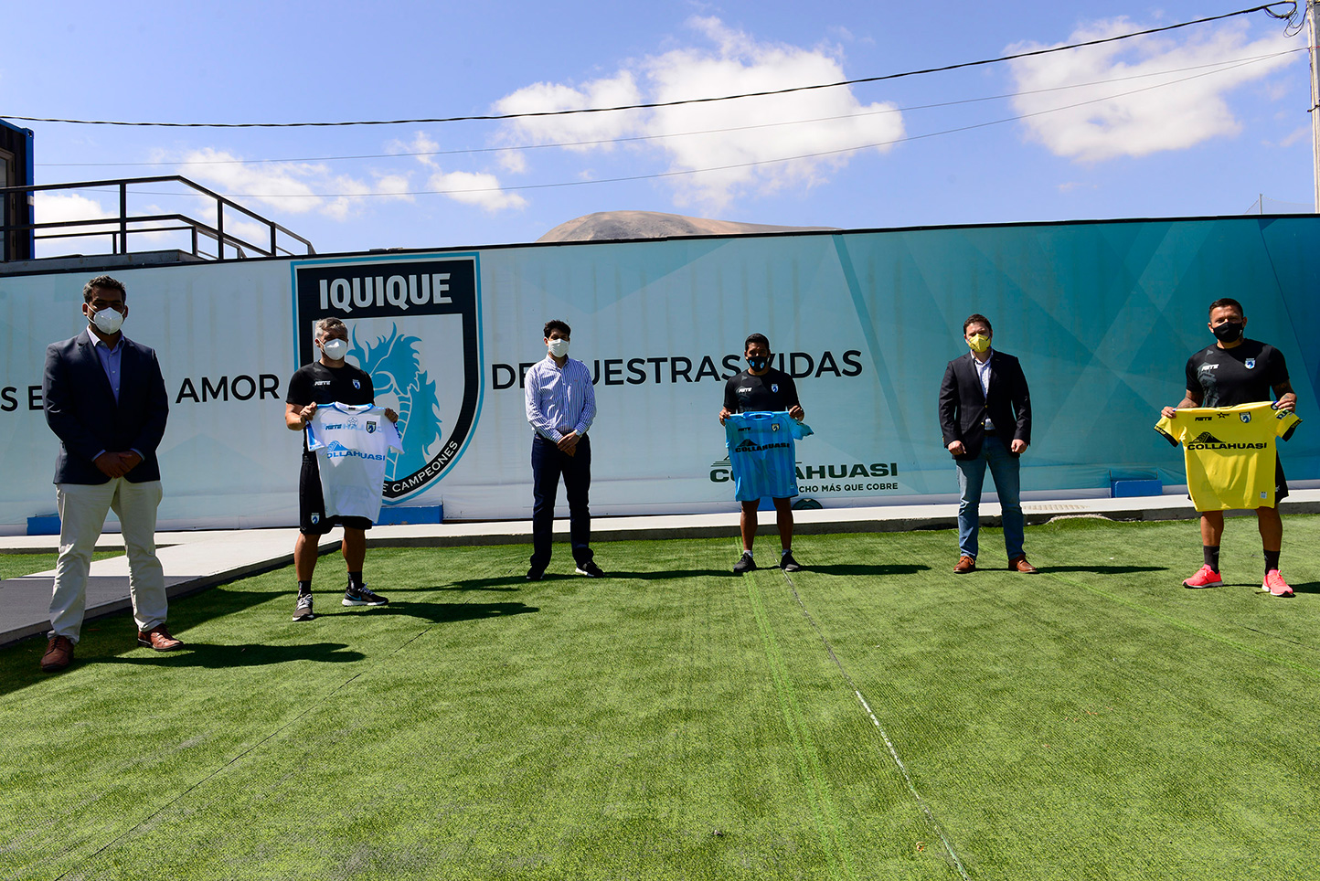 Club Deportes Iquique y Collahuasi presentan la nueva camiseta del Dragón