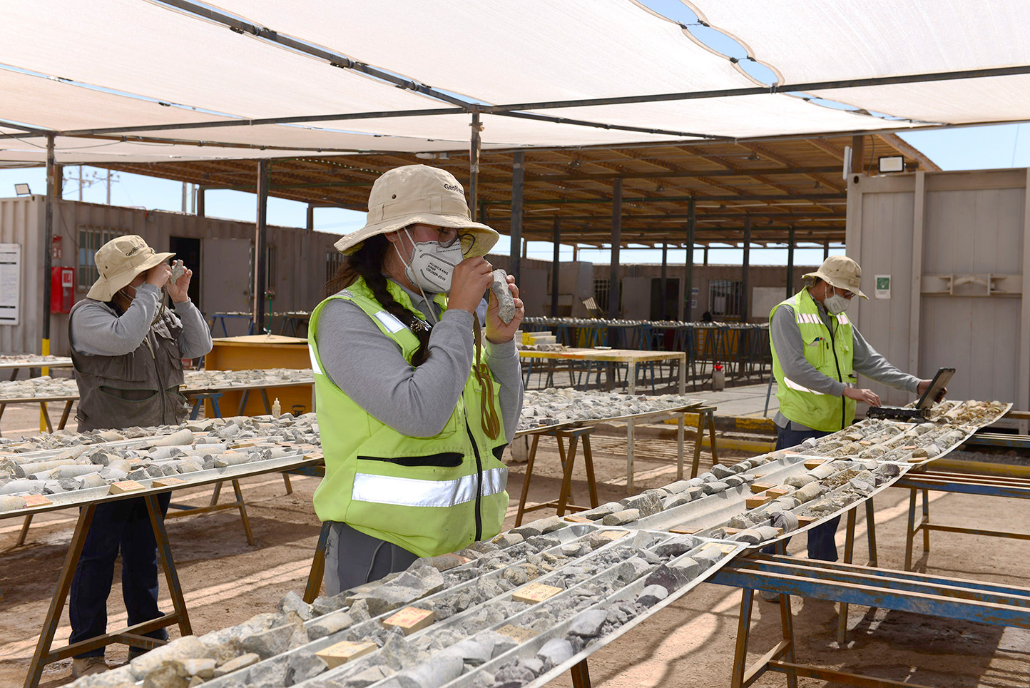 Collahuasi y GeoBlast apuestan por jóvenes técnicos en geología de la región para incentivar la contratación local