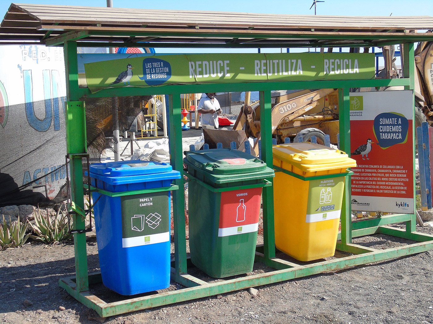 Vecinos de Caleta Caramucho y Collahuasi recolectan plástico de un solo uso para fabricar ecotablas