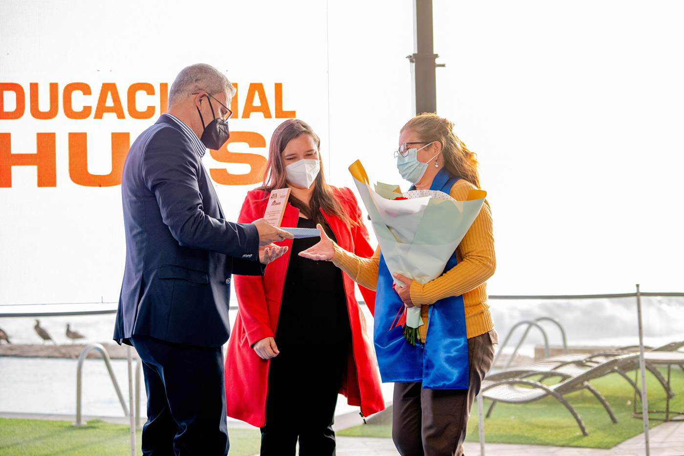 19 vecinos del litoral sur de Iquique completan su educación escolar en Programa de Nivelación de Estudios