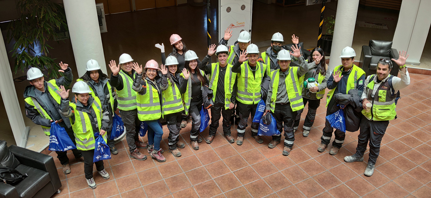 Estudiantes de Agropecuaria del Liceo de Pica realizan pasantía en Collahuasi
