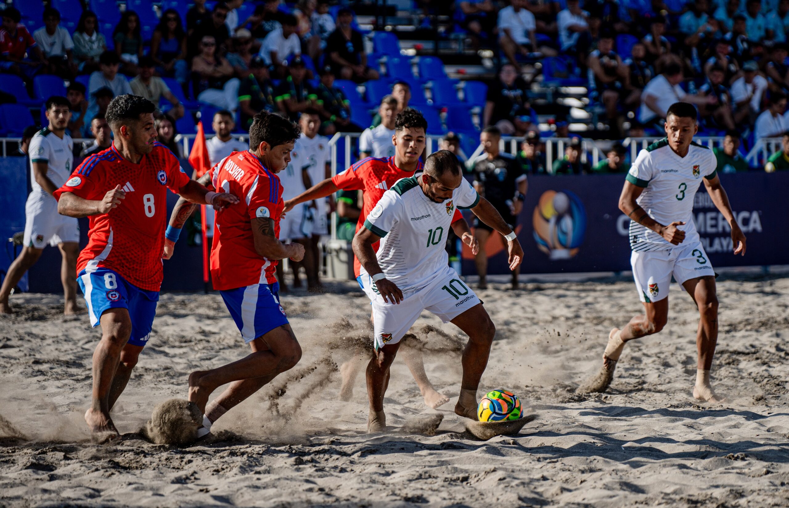 Chile, Brasil, Uruguay y Venezuela triunfan en jornada inaugural de Copa América Fútbol Playa 2025 en Iquique