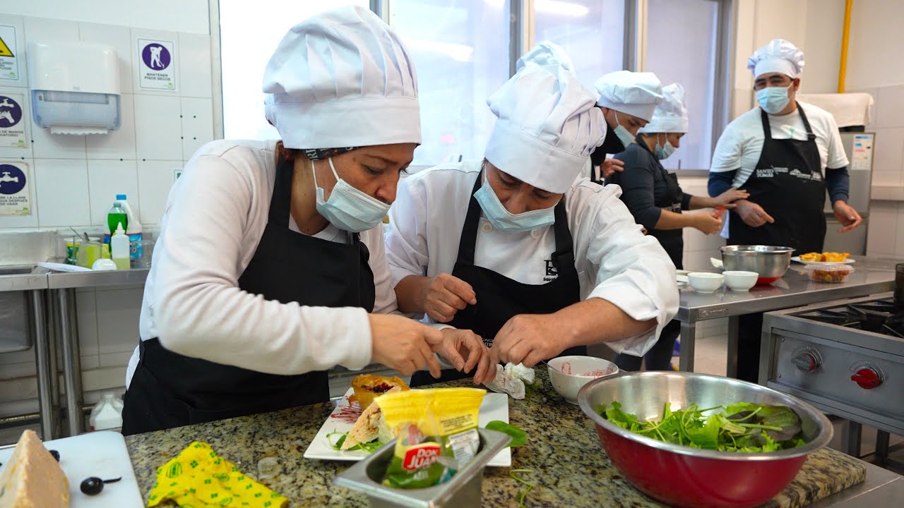 Residents of Tarapacá are studying to become chefs