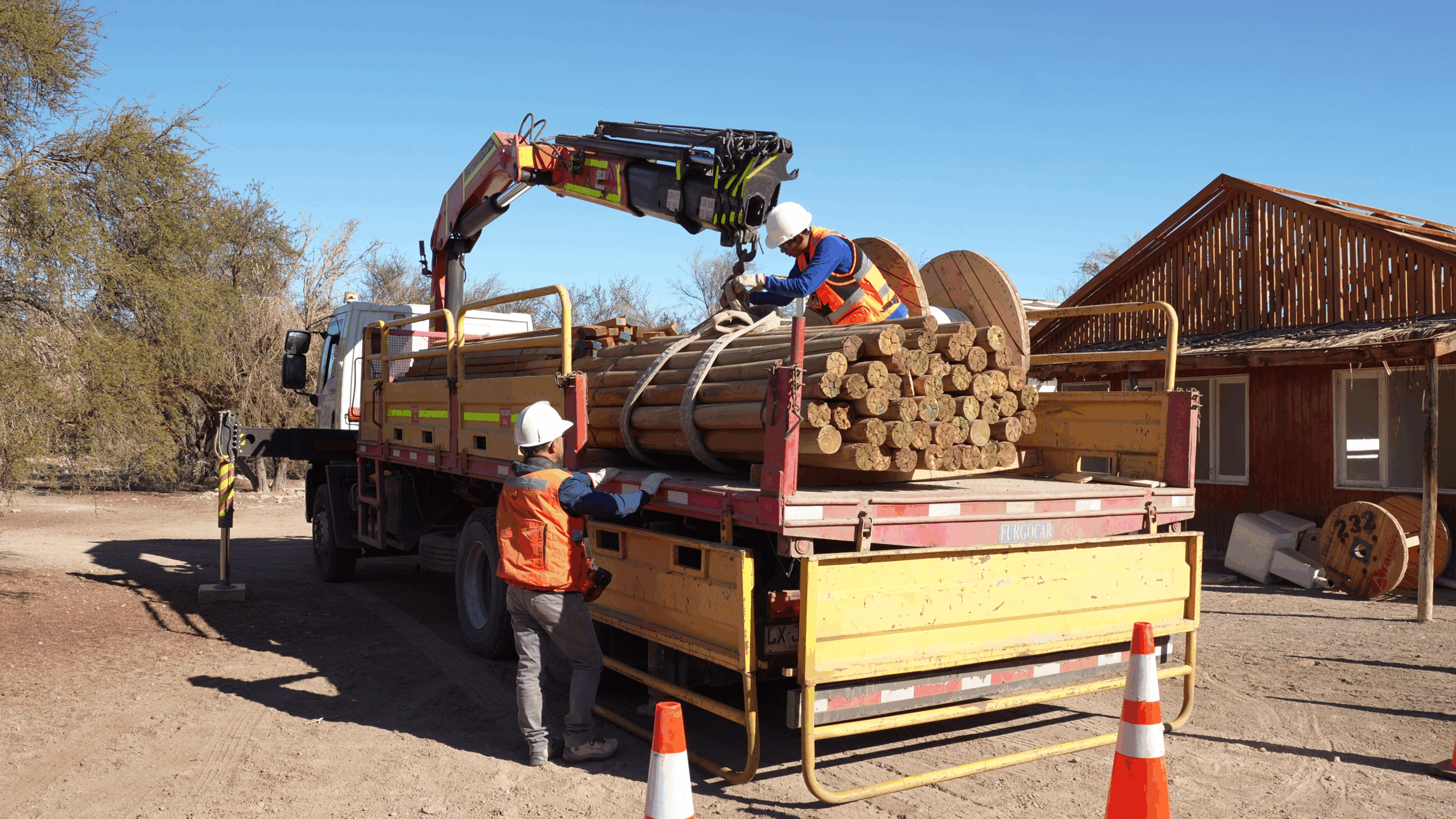 Collahuasi promotes circular economy in Tarapacá with wood donation from the C20+ Project