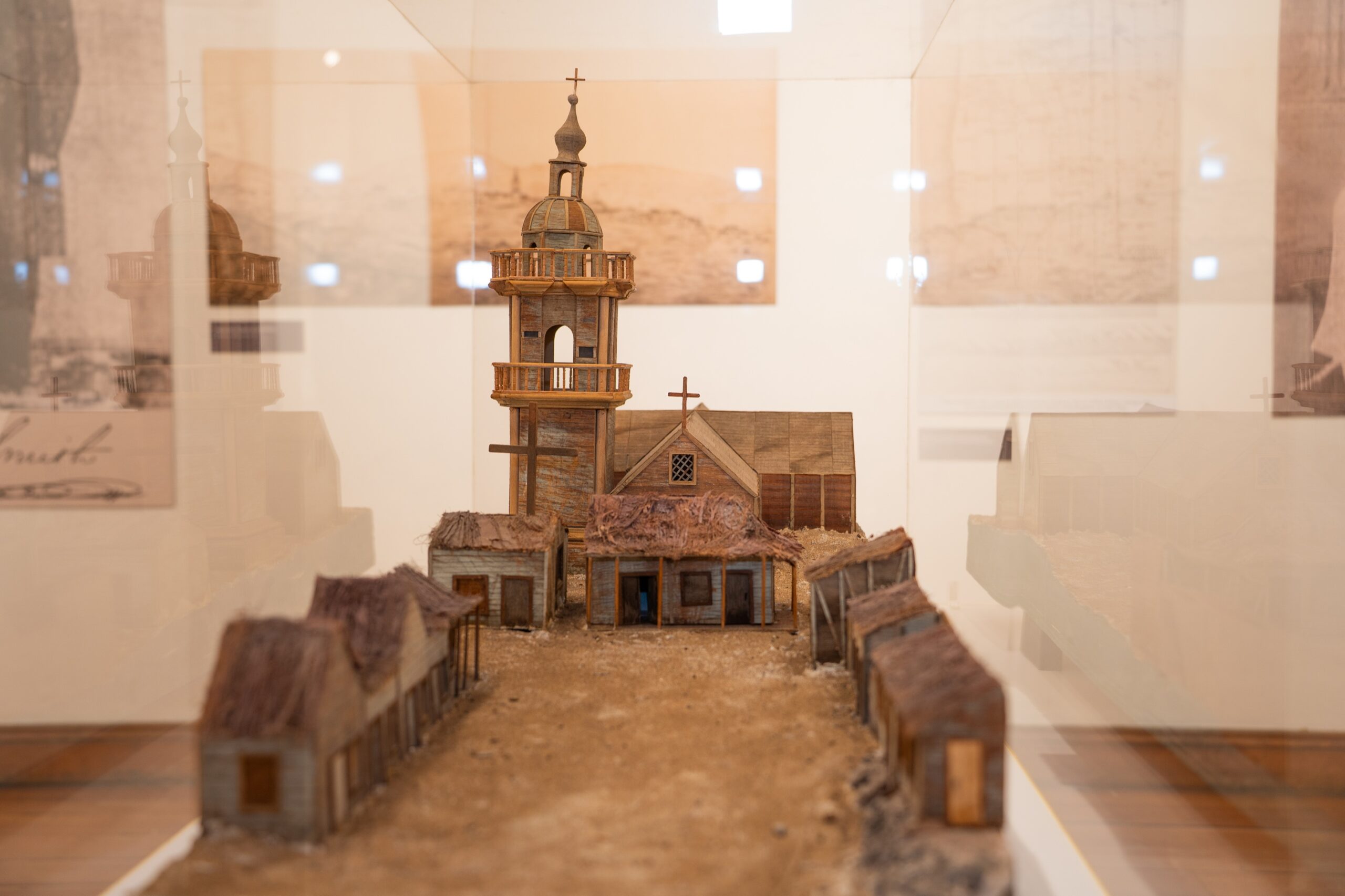 Sala de Arte Casa Collahuasi invita a un imperdible viaje por el pasado minero con exposición sobre “Huantajaya”