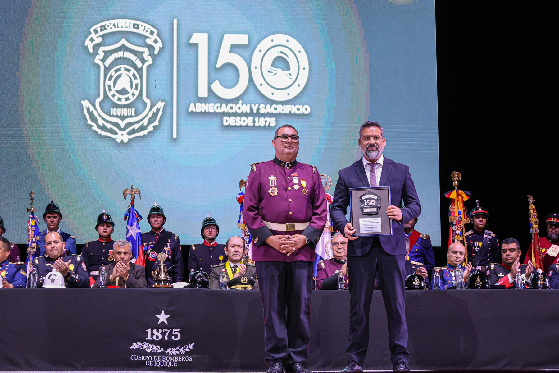 Collahuasi recibe reconocimiento del Cuerpo de Bomberos de Iquique