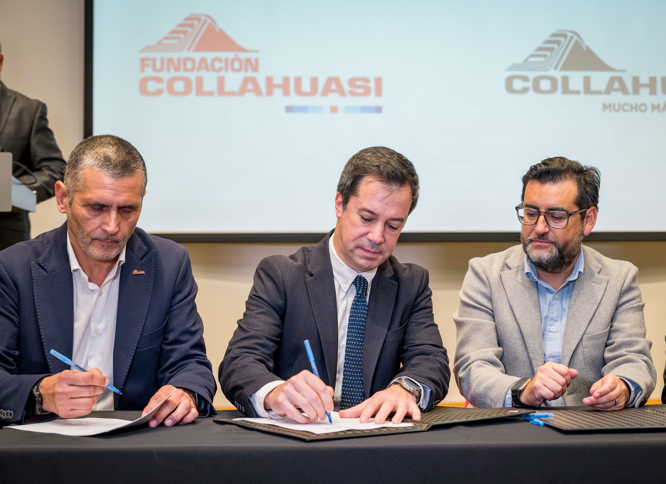 Collahuasi e Inacap impulsan programa de especialización para estudiantes de especialidades mineras en Tarapacá